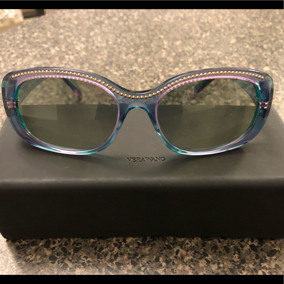 Vera Wang Accessories - Vera Wang 1.25 reader Sunglasses